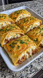 1.7M views · 3.2K reactions | My neighbor old lady made this once and I couldn’t stop eating it. I was out of control. If I make it, it will be gone in no time, so I don’t dare. There is just something so good about this!" FULL RECIPE  | Easy Recipes | Facebook