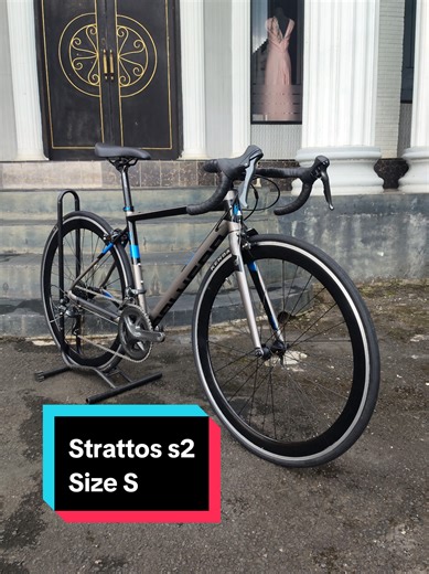 Strattos S2 Size S Bicycle Overview