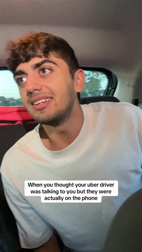 Camelskits | Always the earphone in the ear you can’t see | Instagram