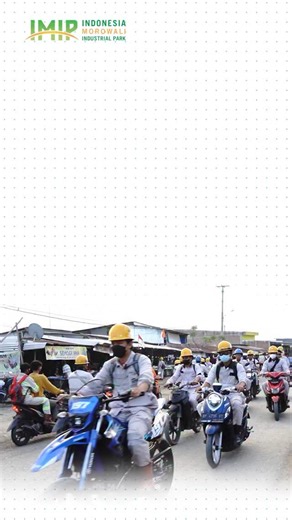 Untuk lingkungan Bahodopi, PT IMIP berinvestasi pada SDM Lokal! Empat KSM kami dibekali ilmu terbaik dari Banyumas dan Kendari tentang manajemen Bank Sampah, pengolahan kompos, hingga teknologi RDF. Ini adalah pemberdayaan hulu ke hilir untuk menciptakan nilai ekonomi dari sampah dan mengurangi volume residu. Bersama masyarakat, kita jaga Bahodopi. #CSRStories #EkonomiSirkular #PemberdayaanMasyarakat #IMIPPeduli | Indonesia Morowali Industrial Park