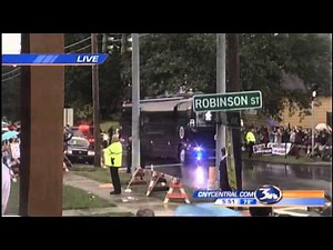 Raw: President Obama's motorcade arrives in Syracuse