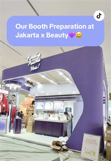 Editing our booth preparation, but make it dramatic🎬 A few more hours until we finally open our doors and welcome you to Finally Found You! at Jakarta X Beauty 2026. See you soon, Significant Others!💜👋🏻 #FinallyFoundYou #FinallySimple #FFYAtJXB