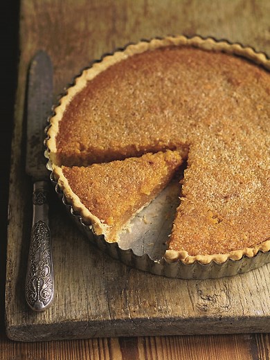 Classic treacle tart