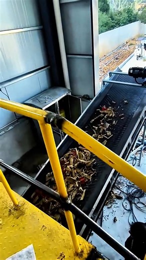 Crazy Power! Shredding Huge Trash Like Paper #shredder #twoshaftshredder | Jing Zhao