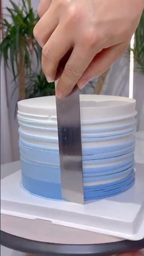 Simple But Stunning Cake Decoration Ideas | Cake Design for Beginners |