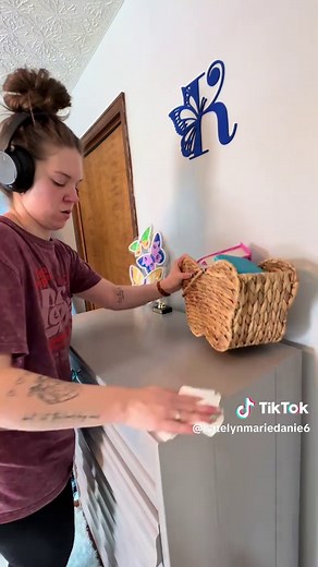 The Fun of Deep Cleaning and Lip Gloss Vibes