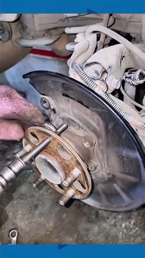 Removing Rusted Wheel Hub Bolts with Wrench and Tools #automotive #mechanic