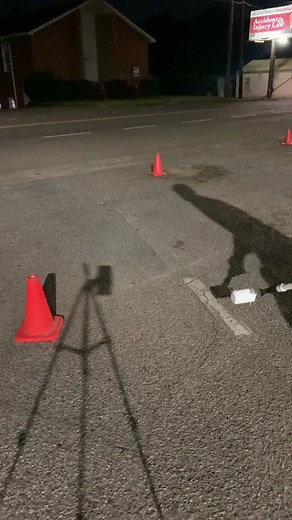 Striping A Parking Lot With A Paint Roller #parkinglotstriping #linestriping #pressurewashingbusiness #pressurewashing #startabusiness #foryou #foryoupage #howto