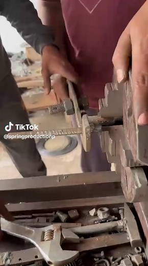 Havey Duty Spring on Lathe machine#dyi#Shortvideo