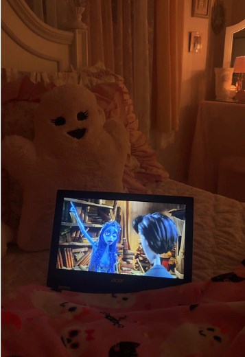 Binge Watching Comfort Movies for Fall Season