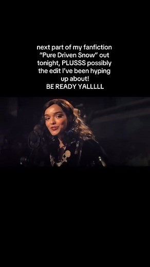 Stuffs gonna get messy real soon #coriolanussnow #lucygraybaird #theballadofsongbirdsandsnakes #tbosbas #thehungergames #bor3dh0stage #fanfiction