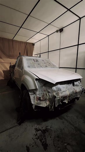 Isuzu D-Max pickup loading.... #isuzudmax#cartok#car#greasemonkey #painting