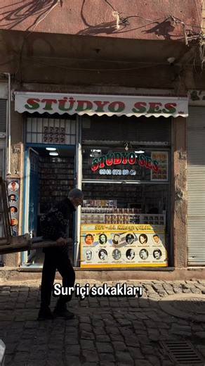 seyyahdrone21 on Instagram: "Diyarbakır sur içi sokakları … @osmann.basak Takipte kalın #keşfet #di̇yarbakir #diyar #amedşehrimbenim #diyarbakır🛤 #diyarbekir #suriçi"