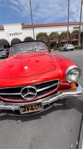 1950s Mercedes 190 SL Still Turning Heads 😮‍🔥 #cars #classiccars #mercedes