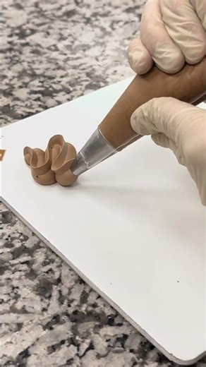 ناميلاكا الشوكولاتة بالحليب (Whipped Milk Chocolate Namelaka)