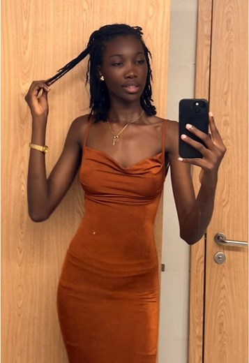 Le bon song🙂‍↕️🙂‍↕️🙂‍↕️#mannequin #tiktokgabon🇬🇦tiktok #pourtoii