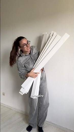 Headboard with picture rails