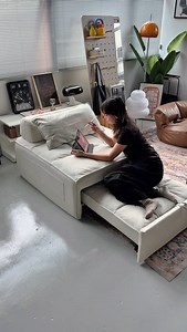 Tilly’s got layers 🛋️✨ Sofa, bed and occasional WFH situation in between. She’s doing the most with the least. 👉🏼 Link in bio | HipVan