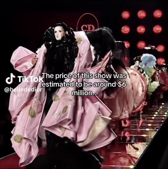 #Dior hc spring 2003 | #runway #fashiontiktok #johngalliano | Runway Fashion Show