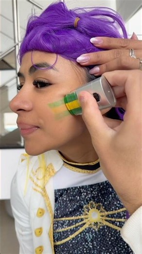 THE K-POP WARRIOR DID BRAZIL-THEMED MAKEUP