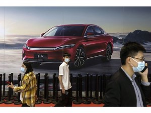 China's New Tech Czar Lays Out Plan to Transcend US Sanctions