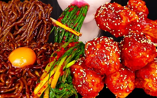 Jane ASMR FRIED CHICKEN AND NOODLES EATING