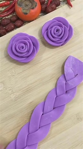 Fondant rose tutorial | CakeNest