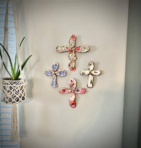 Oyster Shell Cross, Coastal Cross, Crucifix, Beach Theme Decor, Nautical Theme, Oyster Art Wall Hanging - Etsy