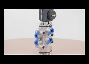 Conheça alguns dos diferenciais da DNI: nossa história, valores e compromisso com a inovação e a qualidade que movem o setor automotivo e de segurança. Há 35 anos, trilhamos uma jornada marcada pela excelência e pela busca constante por soluções que realmente fazem a diferença. Neste vídeo especial, convidamos você a mergulhar no universo da DNI e descobrir como construímos, dia após dia, uma marca sólida, confiável e conectada ao futuro da mobilidade. 🎥 Assista agora e faça parte dessa trajetó
