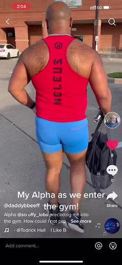 My son @DaddyBBeeFF catching me from behind #fyp #musclebear #lgbt #fypシ #legday