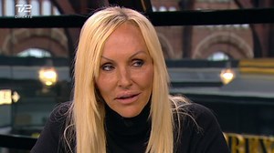 Hacket Linse Kessler svarede igen med brystbilleder