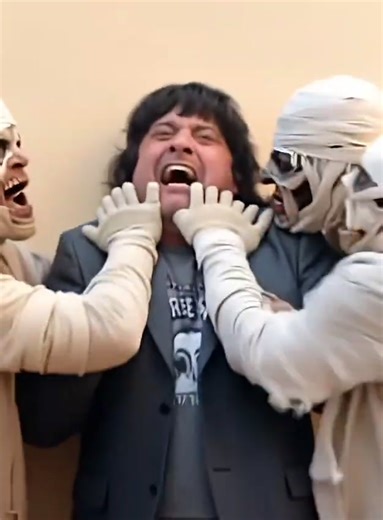 se acerca halloween y a mi cara me la piden como molde jajajaja jajajaja jajajaja | Alfredo Silva