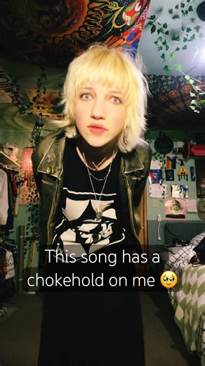 Charlie Brown ass dance 😋 #music #ootd #fashion #punk #abolishice #therian