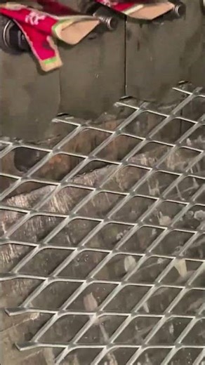 How Expanded Metal Mesh is Made: The Slit and Stretch Process 🛠️