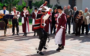 Danza La Cueca (baile nacional), cortejo | Baile popular de Chile
