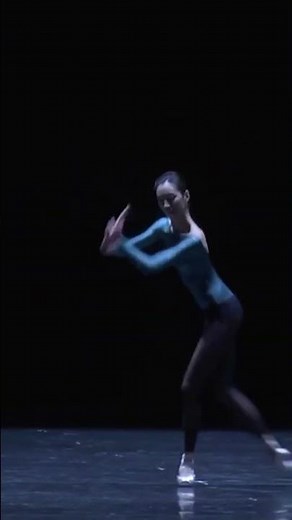 Incredible choreography of William Forsythe, performed by Semperoper Ballett #ballet #choreography