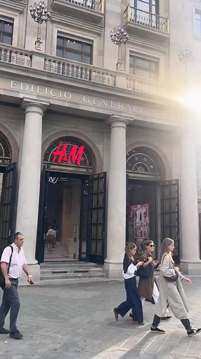 Shopping in Spain✨ I had no idea spain would have such incredible shopping🥹😭😭 I went absolutely nuts in Mango and Zara. Although Zara was much more crowded, I found better pieces in Mango. Also the prices were definitely lesser there! On a side note: Barcelona had really pretty hand painted crockery and I wanted it all🥹 Mango in spain , zara in spain , shopping in spain , what to buy from in spain , barcelona fashion , spain fashion ideas , indian influencer , indian blogger , indian fashion