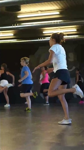 Corsi fitness di gruppo: perché ti alleni meglio insieme