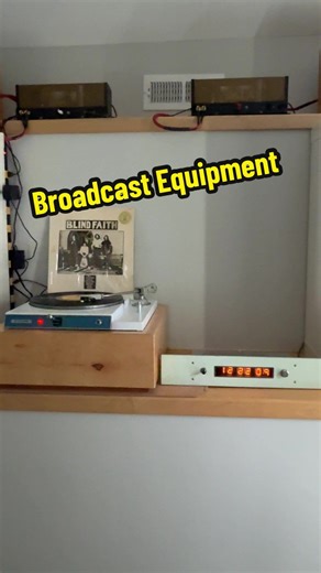 A 1970s broadcast clock powered by Numitron tubes — tiny incandescent filaments shaped into 7‑segment digits. Before quartz rack timers took over, stations used clocks like this as their master reference for every show, ad break, and top‑of‑hour ID. Fifty years later, the filaments still glow and the timing logic still holds broadcast‑grade accuracy. #techtok #engineering