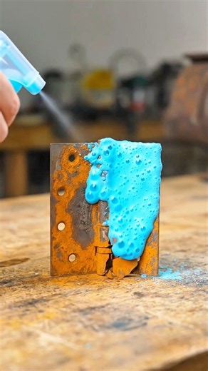This Rusty Hinge Looks BRAND NEW Again! 🤯 Satisfying #rustremoval #restoration #cleaning #viral