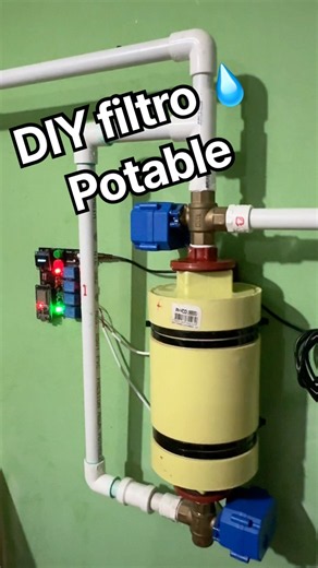 Cómo purificar el agua en 20 segundos #agua #filtro #diy