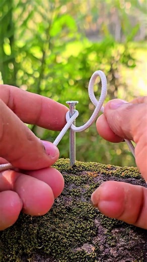 A Simple Knot Trick
