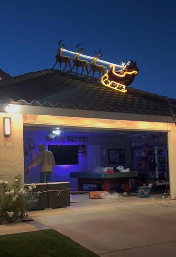 Sleigh Your Christmas Decor with Santa's Sleigh