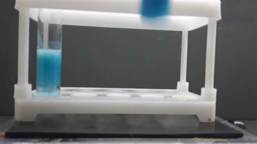 硫酸铜溶液与过量氨水发生的化学反应