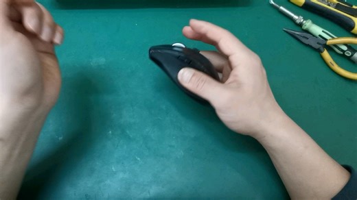 罗技M705鼠标拆解