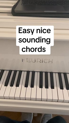 Learn Easy Chords for Piano Using Fmaj7 and Dm7