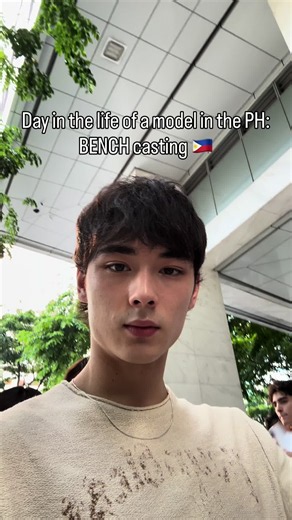 Most amount of models I’ve ever seen! Before anyone asks why I’m not wearing a white tee it’s cos I came straight from a work event:/ #fyp #phillipines #korean