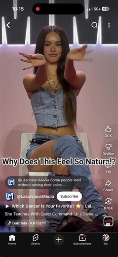 How to do the Gabriella hand move ￼