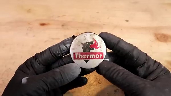 I Restored a Dangerous Old Radiator!