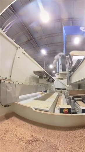 Check out this big 5 axis SCM machine I got to see in Ontario | The Dusty Lumber Co.
